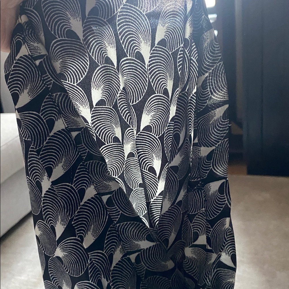 Max Studio Printed Pants Black White Striped Petal Wide Leg Pants Size M - Picture 11 of 11